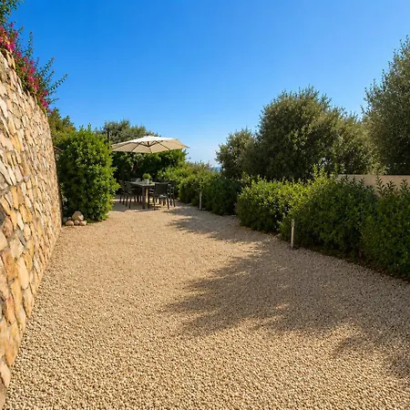 בית נופש Domus Ginepri Portu Sa Ruxi (Sardinia)